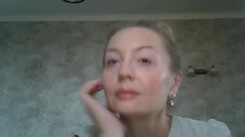 Zarina Swift online show from 06-07-26, 07:12