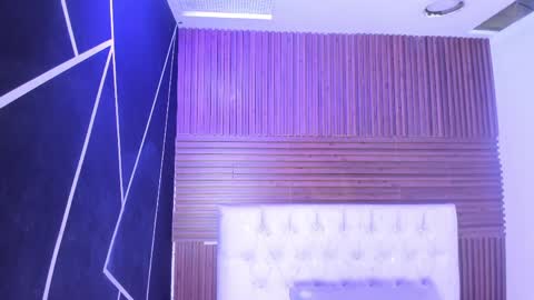 Zarina Waynne online show from 04-05-26, 01:41