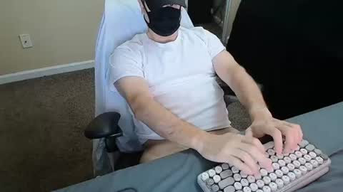 zarniwoop42 online show from 06-17-26, 11:16