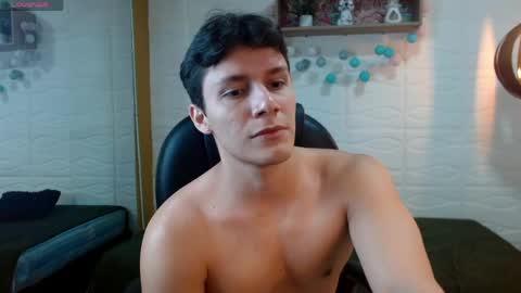 Snapshot of zayn_clausen chatting on 05-02-26, 05:07 zayn_clausen online show from 05-02-26, 05:07