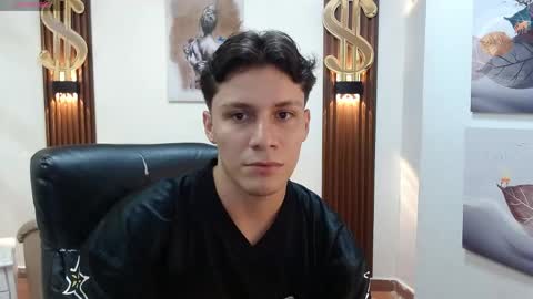 Snapshot of zayn_clausen chatting on 05-29-26, 05:22 zayn_clausen online show from 05-29-26, 05:22