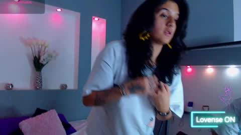 Karolyne online show from 12-20-25, 02:35