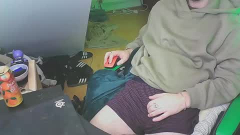 Snapshot of zedbooy chatting on 12-31-24, 07:07 Zed online show from 12-31-24, 07:07