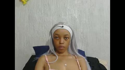 Snapshot of zeedoll chatting on 05-18-26, 04:02 Zee online show from 05-18-26, 04:02