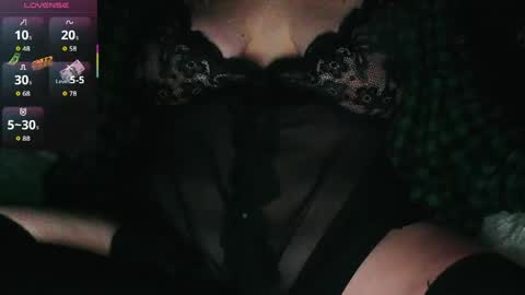 Snapshot of zeemomdalorian chatting on 06-22-26, 06:10 Zee online show from 06-22-26, 06:10