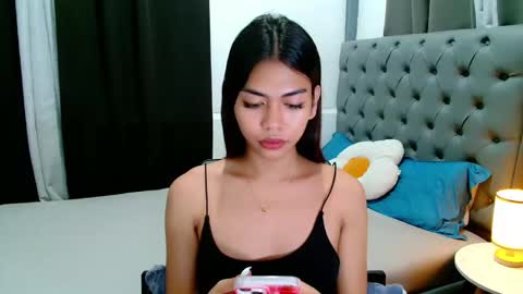 Snapshot of zeethefucker69 chatting on 01-02-25, 03:40 Zo online show from 01-02-25, 03:40