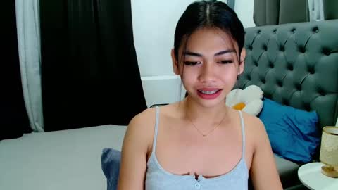 Snapshot of zeethefucker69 chatting on 01-04-25, 01:21 Zo online show from 01-04-25, 01:21