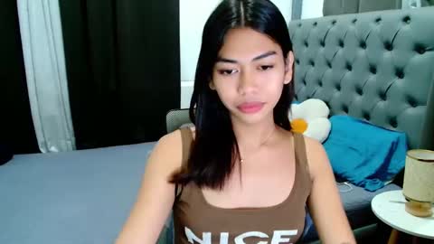 Snapshot of zeethefucker69 chatting on 01-19-25, 05:07 Zo online show from 01-19-25, 05:07