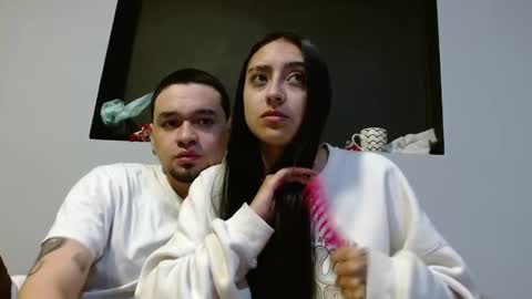 Zelda And Kuro online show from 11-17-25, 06:08