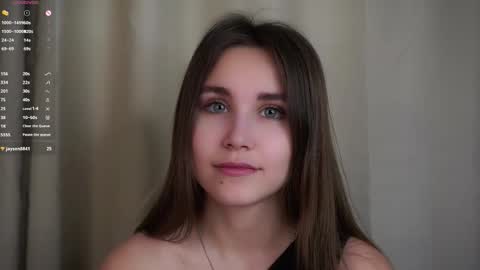 Emilia online show from 11-09-25, 01:15