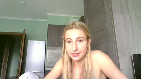 Snapshot of zemyla chatting on 09-21-25, 11:56 zemyla online show from 09-21-25, 11:56