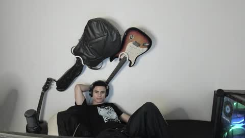 zenzhu online show from 12-19-24, 06:34