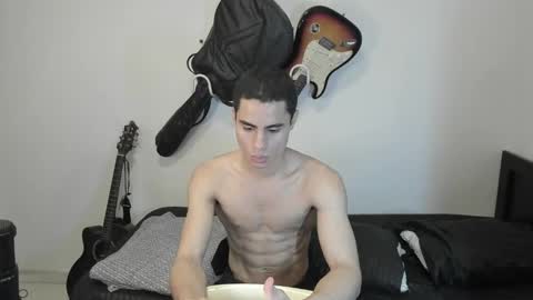 Snapshot of zenhzu chatting on 01-20-25, 07:57 zenzhu online show from 01-20-25, 07:57