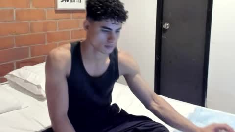 zenzhu online show from 10-04-25, 07:56