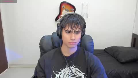 Snapshot of zenhzu chatting on 11-14-25, 04:38 zenzhu online show from 11-14-25, 04:38