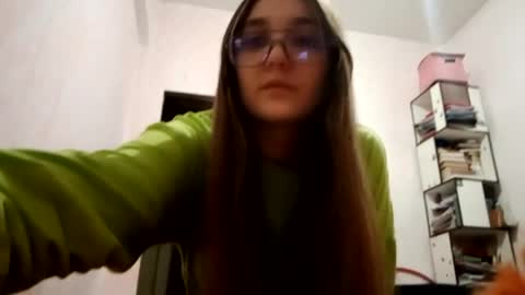 zeniabrossoit online show from 04-03-26, 12:47