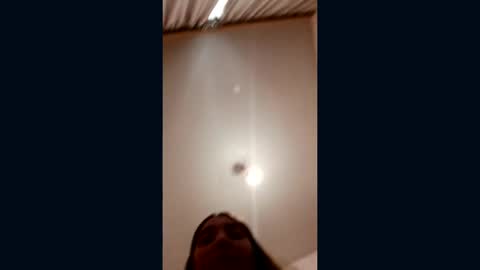 zeniabrossoit online show from 04-15-26, 06:20