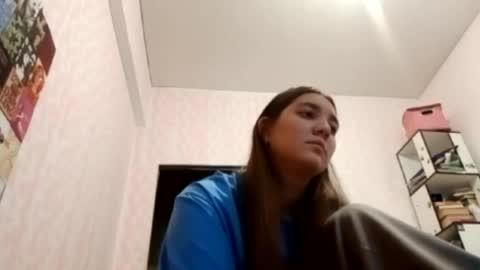 zeniabrossoit online show from 04-16-26, 12:17