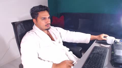 zenobaro online show from 02-05-25, 08:21
