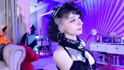 Snapshot of zephirah_abney chatting on 02-23-26, 04:15 online show from 02-23-26, 04:15