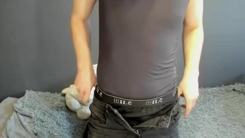 Ethan online show from 04-09-26, 01:38