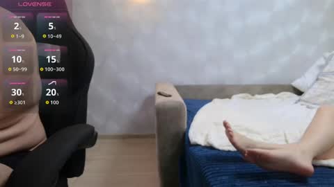 Snapshot of zeropolka18 chatting on 04-22-26, 02:51 Ru Angel online show from 04-22-26, 02:51