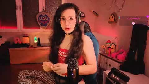 Snapshot of zesty_peach chatting on 06-19-26, 10:13 zesty_peach online show from 06-19-26, 10:13