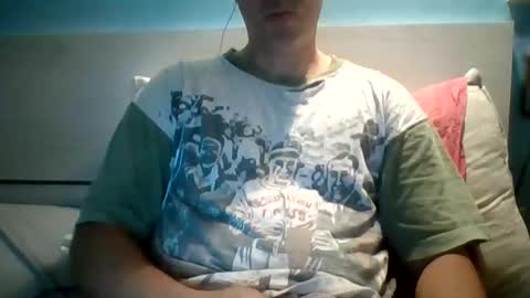 Snapshot of zeus00811 chatting on 09-21-25, 05:09 zeus online show from 09-21-25, 05:09