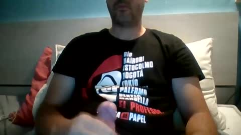 Snapshot of zeus00811 chatting on 09-29-25, 05:12 zeus online show from 09-29-25, 05:12