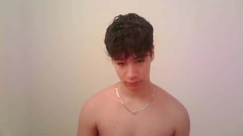 zeus_183 online show from 11-09-25, 04:05