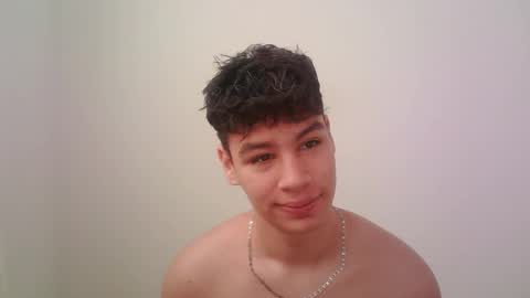 zeus_183 online show from 12-04-25, 01:31