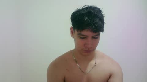 zeus_183 online show from 04-13-26, 03:12