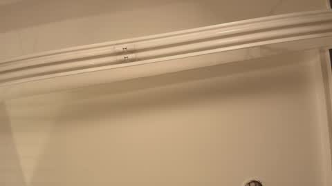 zhally_dee online show from 12-17-25, 08:04