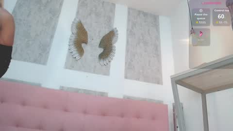 Snapshot of zhamira_21 chatting on 05-05-26, 09:01 ZHAMIRA ANDRES online show from 05-05-26, 09:01