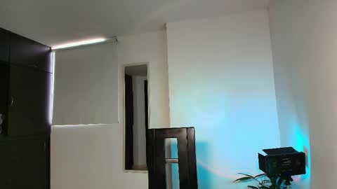 Zhara online show from 04-22-26, 12:28