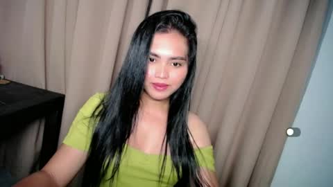 Snapshot of zhillycate chatting on 06-20-26, 06:05 CATE online show from 06-20-26, 06:05