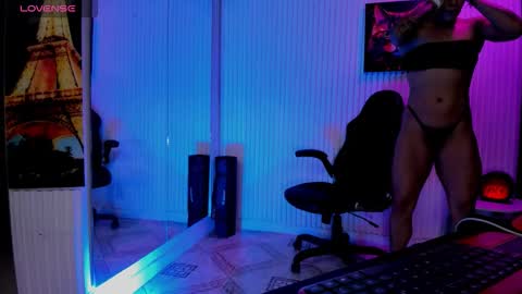 zhoestrong online show from 04-17-26, 12:13