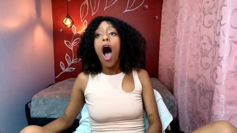 Zia Green online show from 12-08-24, 06:06