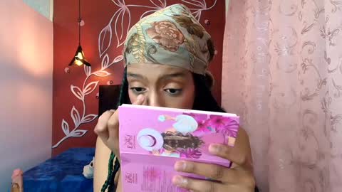 Zia Green online show from 01-17-25, 08:33