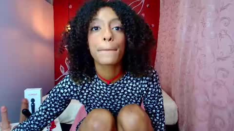 Zia Green online show from 02-22-25, 06:41