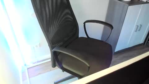 ziemlichflutschig online show from 01-18-26, 05:00