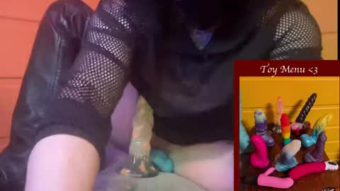 Ziggy online show from 01-06-25, 04:36