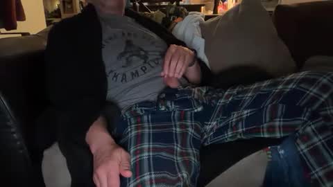 Snapshot of zimmy22 chatting on 02-16-26, 10:33 Zimmy22 online show from 02-16-26, 10:33