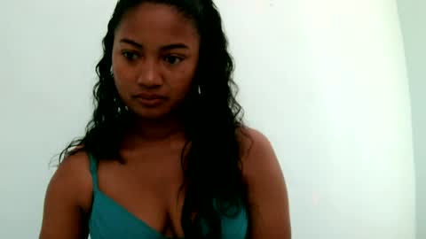 elly online show from 06-15-26, 05:09
