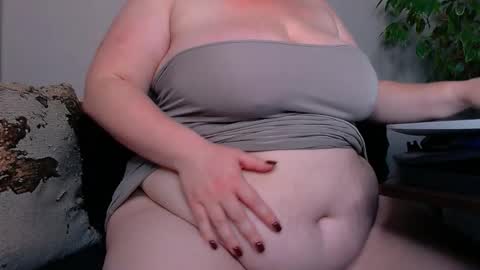 Snapshot of zinacorleone chatting on 10-17-25, 08:33 zinacorleone online show from 10-17-25, 08:33