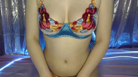 zixuan___ online show from 04-28-26, 04:56