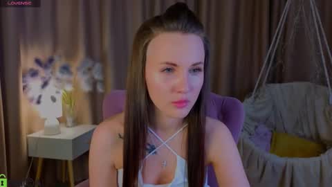 Zlata  Mon Tue Thu Fri Sun Sa GMT 3 0000pm - 0600pm  online show from 10-11-25, 05:00