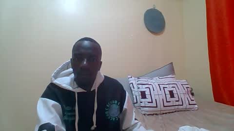 Zlatann2012 online show from 10-23-25, 08:35