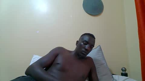 Snapshot of zlatann2012 chatting on 01-12-26, 02:55 Zlatann2012 online show from 01-12-26, 02:55