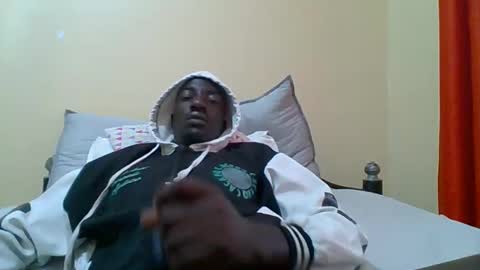 Snapshot of zlatann2012 chatting on 01-17-26, 05:45 Zlatann2012 online show from 01-17-26, 05:45